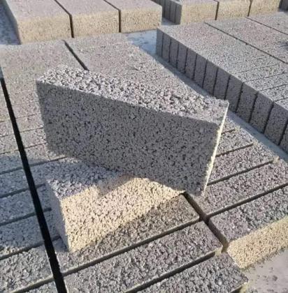 طوب اسمنتي متاح جميع المقاسات