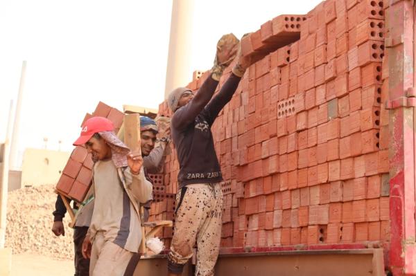 طوب حمر طفلي عالي الجودة