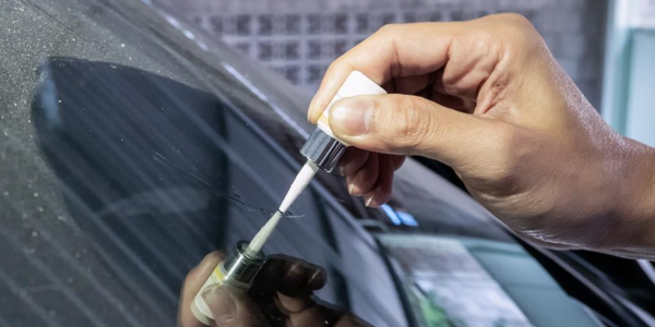 Need Windscreen Crack Repair in Abu Dhabi Today?