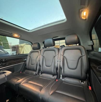 إيجار مرسيدس Viano بالسائق.. خدمة مؤكدة لتجربة سفر خمس نجوم.