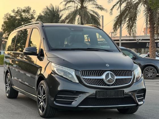 ايجار مرسيدس فيانو بالسائق لاستقبال الوفود الرسمية بأناقة