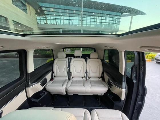 إيجار فيانو بالسائق الشخصي: تفرغ لعملك واترك مهمة القيادة علينا.