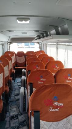 احجز تويوتا كوستر لنقل وفود رجال الأعمال الكبيرة، سلامتك مسؤولية السائق.