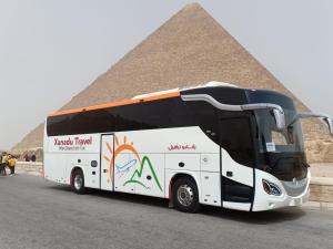 ايجار أتوبيس 50 راكب – رحلة مريحة وآمنة مع بسيوني ترافي