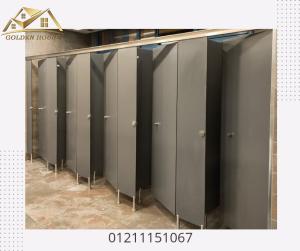 الكومباكت hpl من جولدن هاوس لقواطيع وفواصل الحمامات