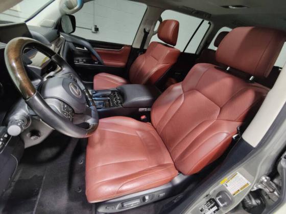 سيارة جيب لكزس LX 570 موديل 2020 مستعملة للبيع، كاملة المواصفات